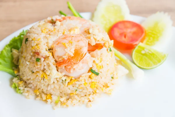 Arroz frito com camarões — Fotografia de Stock