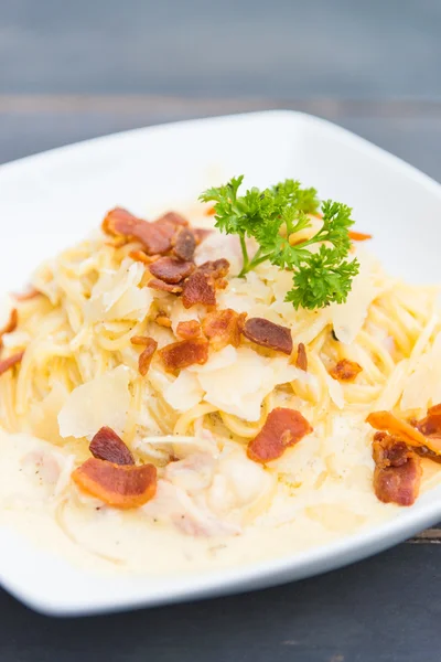 Spaghetti Carbonara in palte — Stockfoto