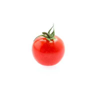 Domates beyazda izole.