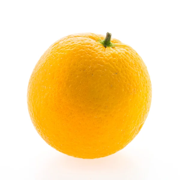 Fruta laranja isolada sobre fundo branco — Fotografia de Stock