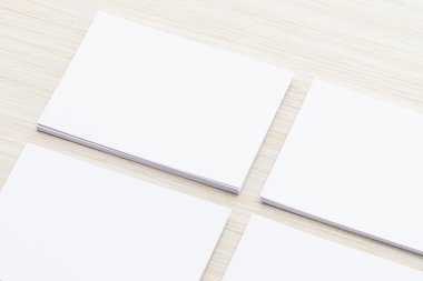 Beyaz kağıt kadar sahte