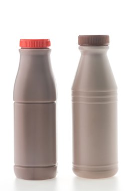 Çikolatalı süt şişeleri