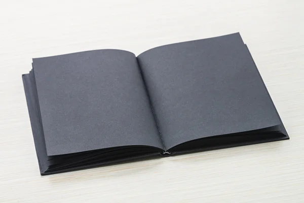 Cuaderno negro — Foto de Stock