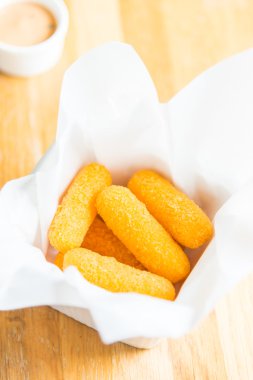 Kızarmış peynir sopa