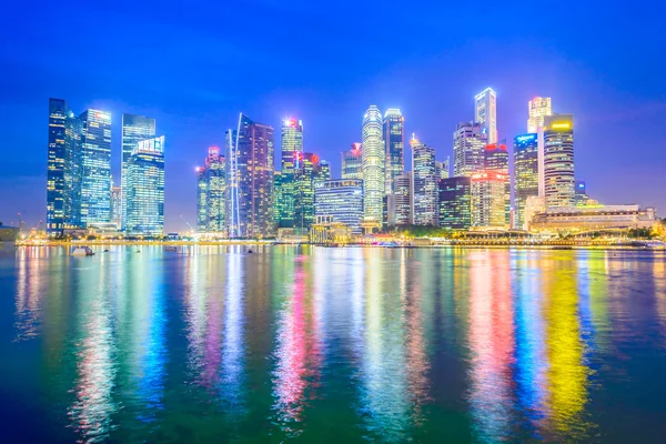 Singapura cidade à noite — Fotografia de Stock