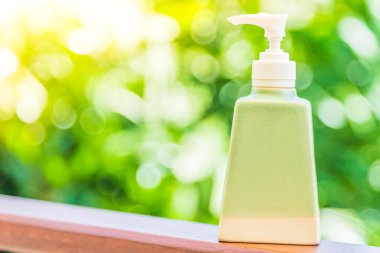 losyonu şişesi krem