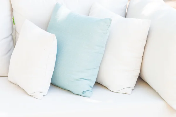 Almohadas en sofá cama —  Fotos de Stock