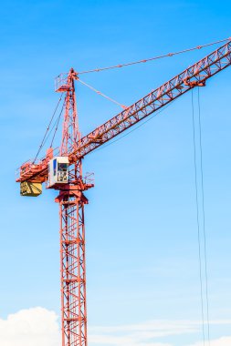 Vinçli inşaat alanı