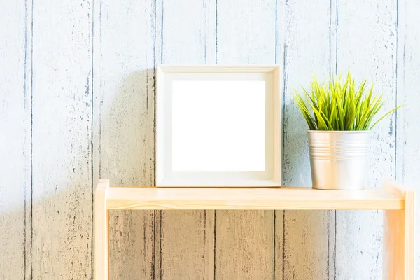 Antika ahşap boş fotoğraf çerçevesi