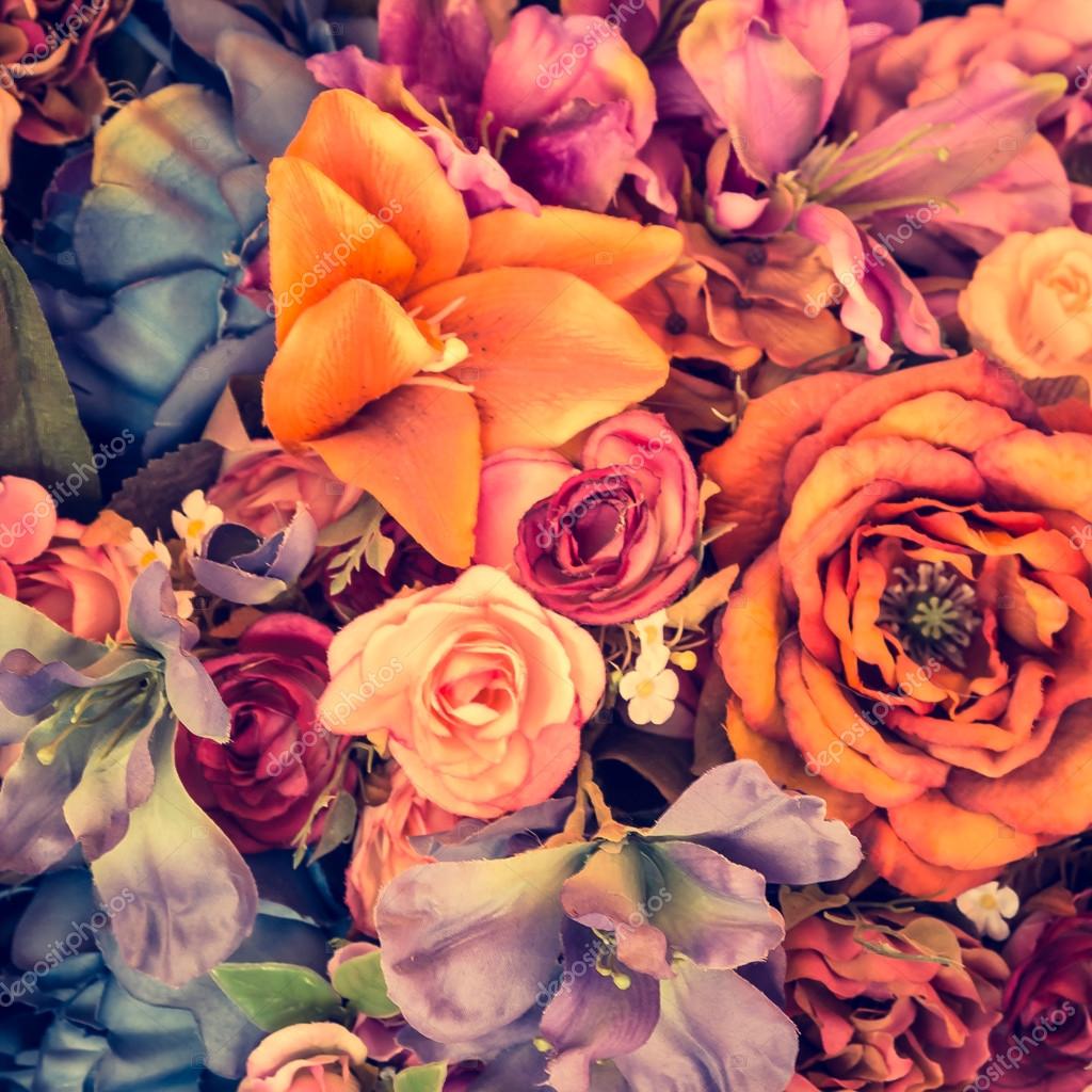 Fond de belles fleurs vintage , effet de filtre vintage \u2014 Image de mrsiraphol