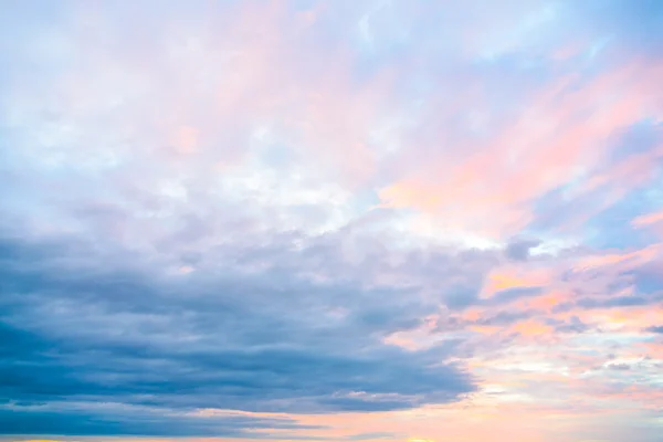 Céu no crepúsculo vezes — Fotografia de Stock