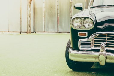 eski model araba Far lambası