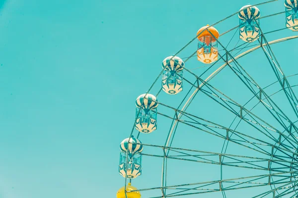 Roda gigante no parque — Fotografia de Stock