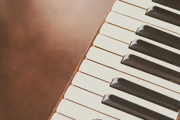 Viejas teclas de piano vintage —  Fotos de Stock