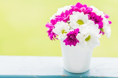Vazoda Çiçekler Boquet