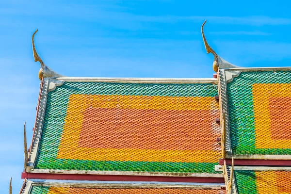 Arquitetura telhado de templo — Fotografia de Stock