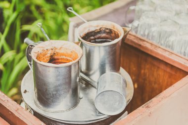 Tay tarzı ile kahve yapma