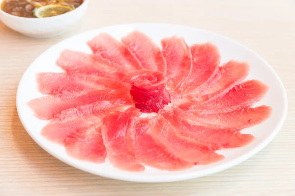 Taze ton balıklı sashimi — Stok fotoğraf