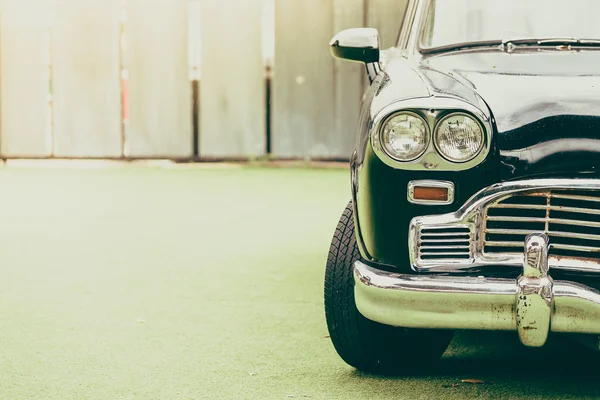 Vintage headlight lamp — Stock Photo, Image