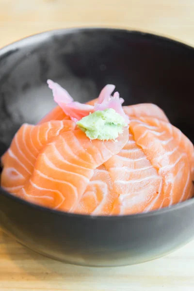 Arroz japonés con sashim de salmón — Foto de Stock
