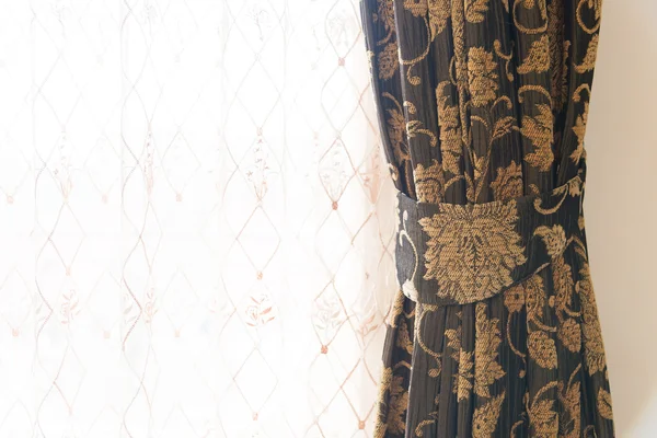 窗户窗帘装饰 — 图库照片