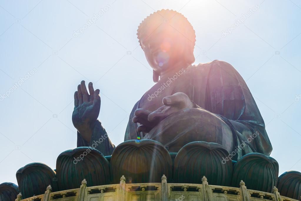 Giant buddha in hong kong