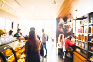 Kafenin içinde bir yer.