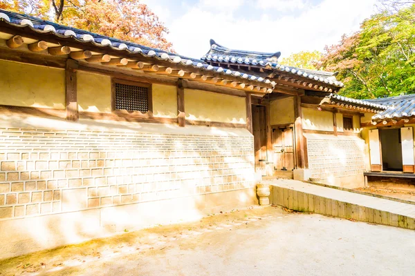 Arkitekturen i Changdeokgung Palace — Stockfoto