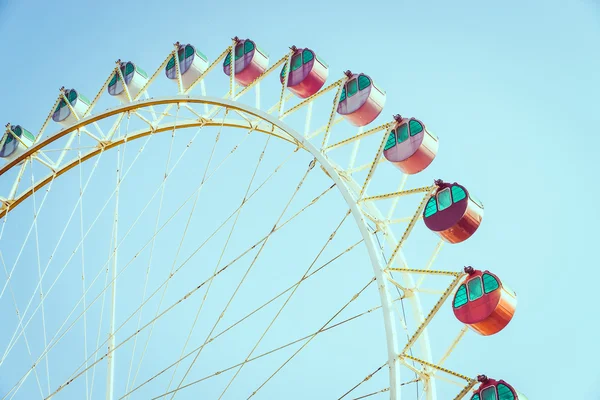 Ferris wheel in park — Stock Photo, Image