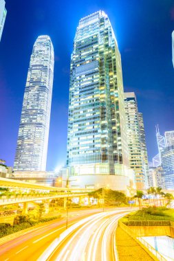 Gece Trafik ışıklarında Hong Kong