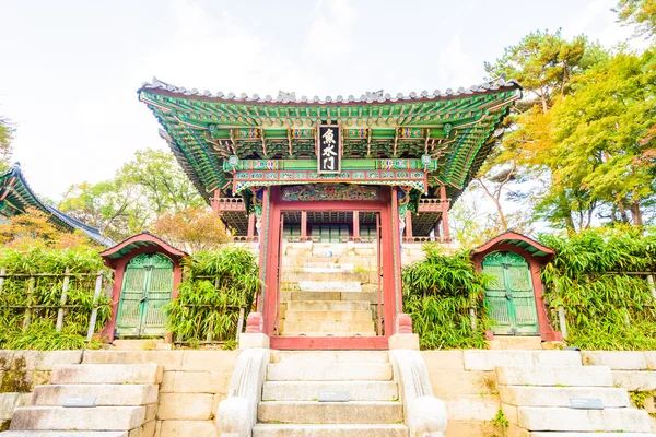 Arquitetura em Changdeokgung Palace — Fotografia de Stock