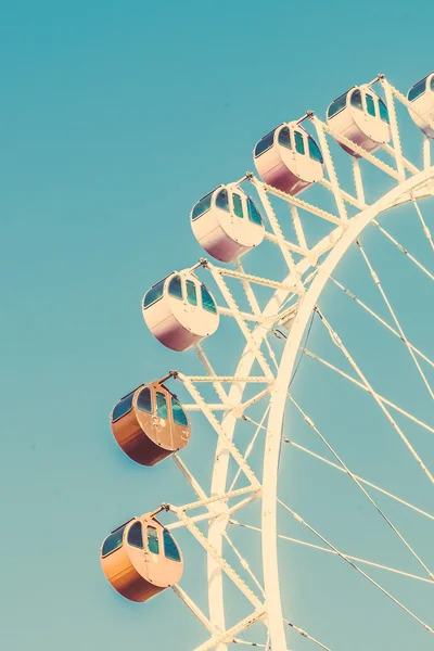 Ruota panoramica nel parco — Foto Stock