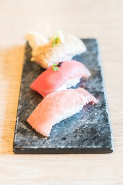 Japon balığı suşi