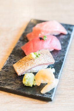 Japon balığı suşi