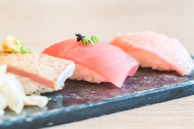 Japon balığı suşi