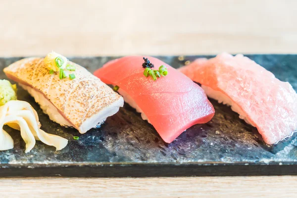 Japoneze ton sushi — Fotografie, imagine de stoc