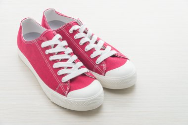 Kırmızı Erkek Ayakkabı