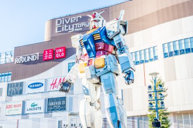 Gundam heykeli modeli