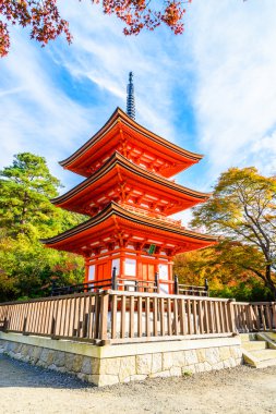 Sonbahar sezonu Kiyomizu-dera Tapınağı