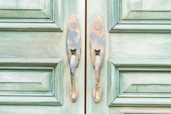 Old door handles — Stock Photo, Image