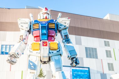 Gundam heykeli modeli