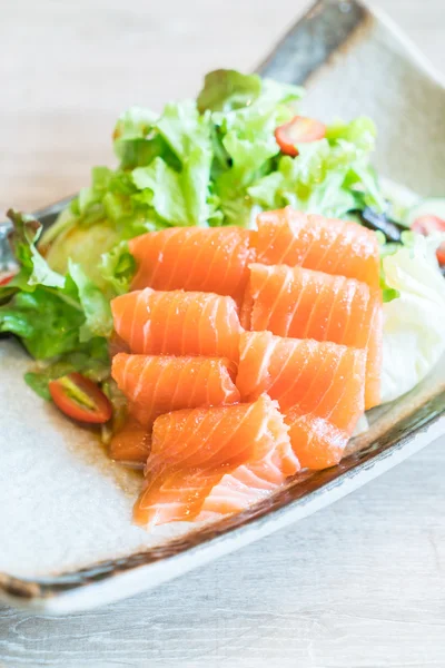 Deliciosa salada de salmão — Fotografia de Stock