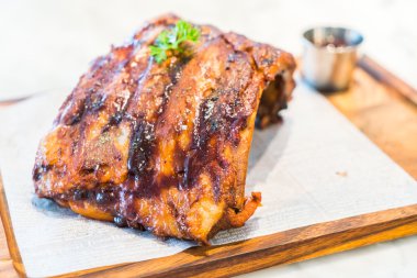 Biftek Barbekü Domuz kaburga