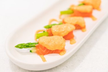 Somon Roll kuşkonmaz