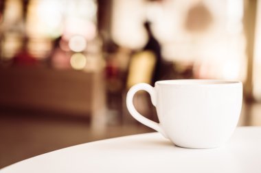 beyaz kahve fincanı