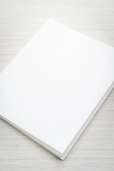Libro blanco en blanco maqueta —  Fotos de Stock