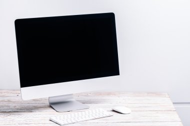 boş masaüstü bilgisayar