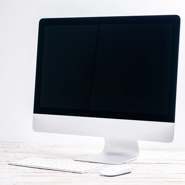 Lege desktopcomputer — Stockfoto