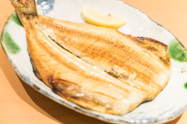 Nefis ızgara balık