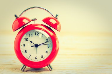 Klasik alarm saati